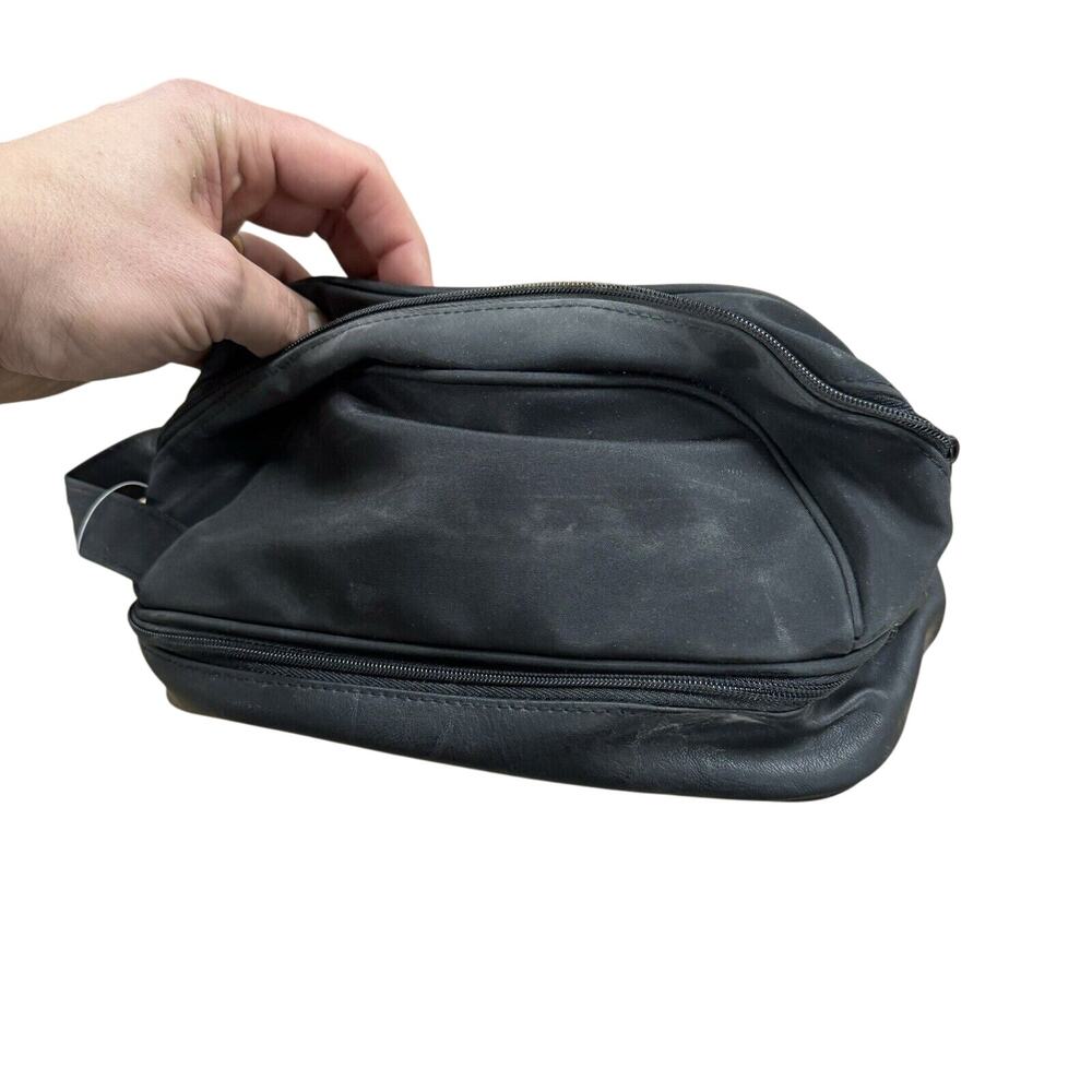 Dillards Travel Kit Men's / Women’s Toiletry Travel Bag Pouch Black Zipper Close